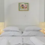 Alojamento de Acomodação e Pequeno-almoço White Trogir