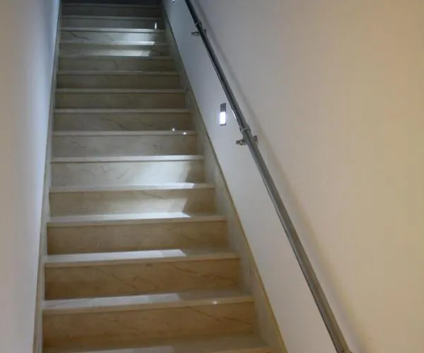 White krevet i doručak 3*