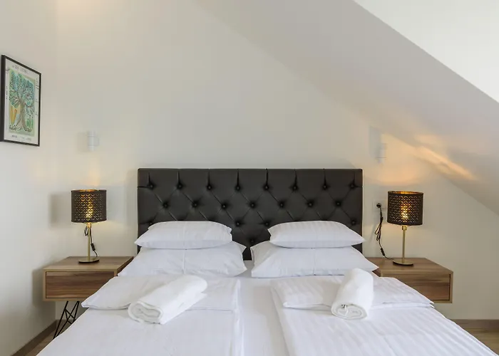 krevet i doručak White 3*