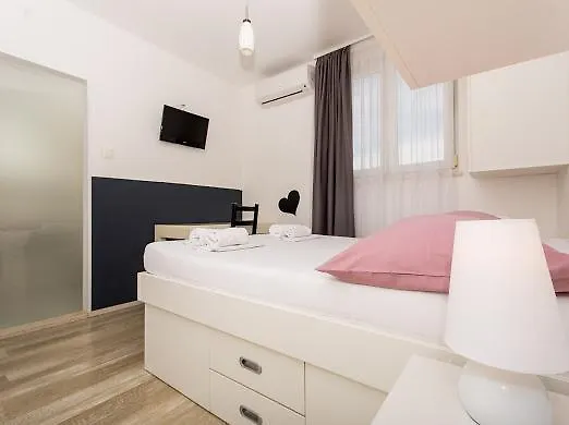 Couette-café White Trogir