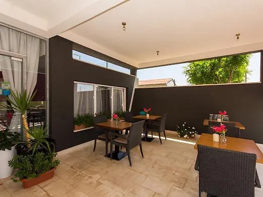 Couette-café White Trogir