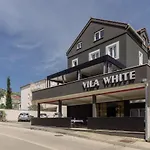 White Bed & Breakfast