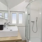 White Traù