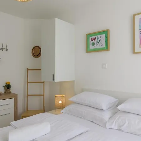 White Trogir
