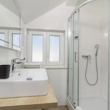 White 3* Trogir
