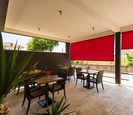 White Alojamento de Acomodação e Pequeno-almoço