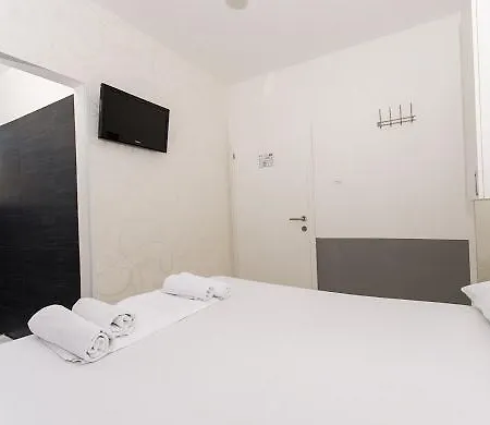 White 3*