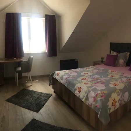 White Bed & Breakfast Trogir