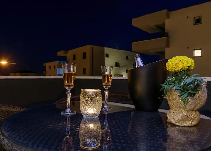 Bed & Breakfast White 3*